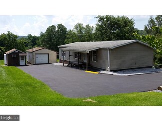 45 Hill Rd, Boyertown, PA 19512
