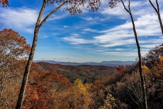 36 Utana Bluffs Trail, Ellijay, GA 30540