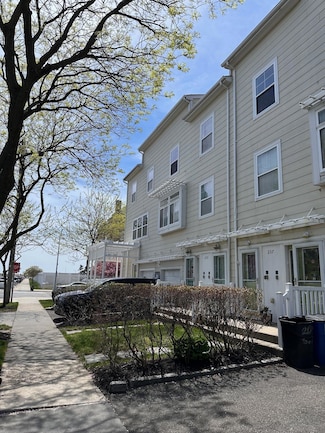 207 Beach 77th St Unit B, Arverne, NY 11692