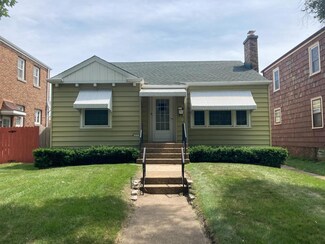 1517 Warwick Ave, Whiting, IN 46394