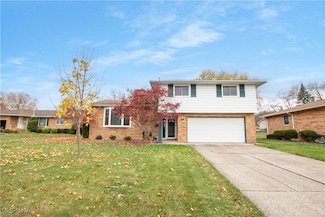 1184 Mayfair Dr, Seven Hills, OH 44131