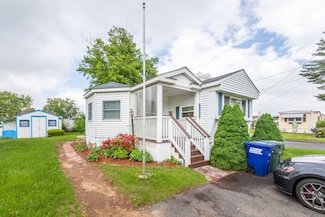 2 Oak Rd, Southington, CT 06489