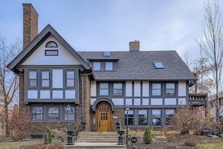 2219 Pillsbury Ave S Unit 5, Minneapolis, MN 55404