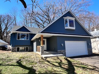 6188 Peabody Ave N, Oak Park Heights, MN 55082