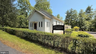 1142 Apple Rd, Quakertown, PA 18951