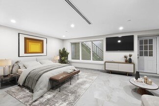 519 Maple St Unit 1 B, Brooklyn, NY 11225