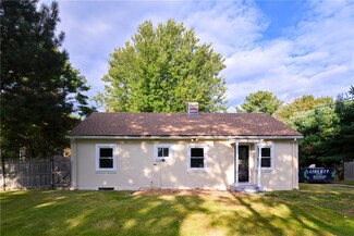 11 Elm Rd, Glendale, RI 02826