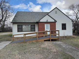 401 Swift Ave, Cresbard, SD 57435