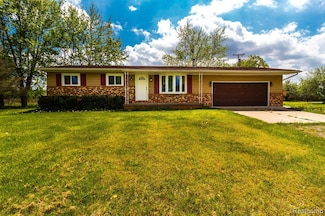 789 W Castle Rd, Fostoria, MI 48435