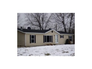 300 W Cedar St, Chilhowee, MO 64733