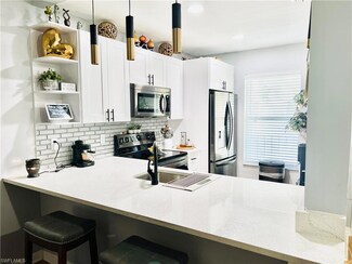 1965 Courtyard Way Unit 205, Naples, FL 34112