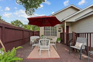 2102 N Pearland Ave, Pearland, TX 77581