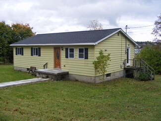 303 Underhill St, St. Ignace, MI 49781