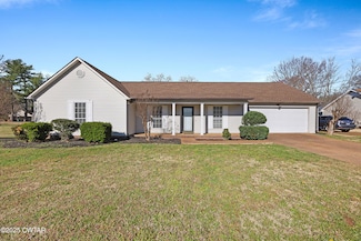 9 Derbyshire Dr, Jackson, TN 38305