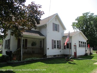 218 Gwinner St, Ithaca, MI 48847