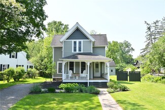 4 Groveland Rd, Geneseo, NY 14454