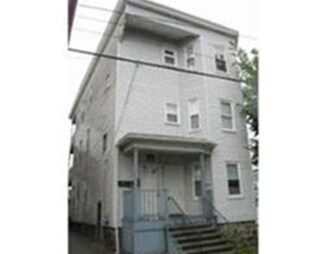 13 Moulton St, Lynn, MA 01905