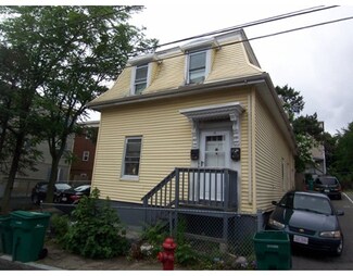 10 Essex Ct, Lynn, MA 01902
