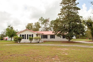 1608 W 4th St, Alma, GA 31510