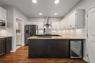 7865 W 157th Terrace, Overland Park, KS 66223