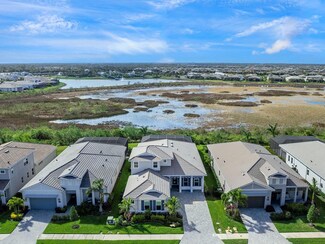 8050 Redonda Loop, Lakewood Ranch, FL 34202
