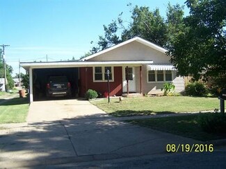 116 E 12th St, Harper, KS 67058