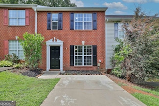 1372 Hollenbeck Ln, Riverdale, GA 30296