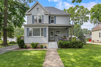 808 W Green St, Champaign, IL 61820