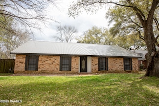104 Raphael Dr, Lafayette, LA 70508