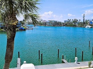 12356 Capri Cir N, Treasure Island, FL 33706