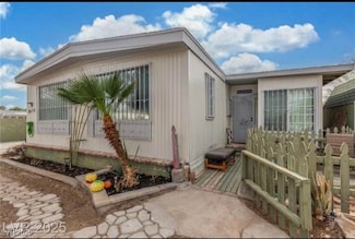 3415 Encina Dr, Las Vegas, NV 89121