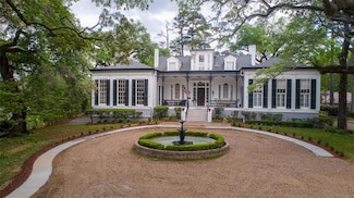 307 Oak St, Natchez, MS 39120