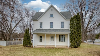 1402 Folsom St, Eau Claire, WI 54703