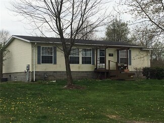 270 E Washington St, Harrisville, PA 16038