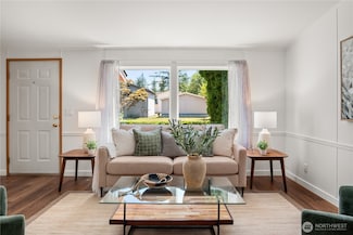 327 Orchard Ave, Gold Bar, WA 98251