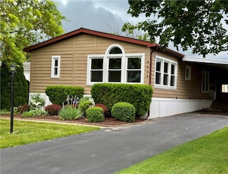 6404 Kims Dr, Victor, NY 14564