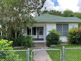 804 N Main St, Kemp, TX 75143