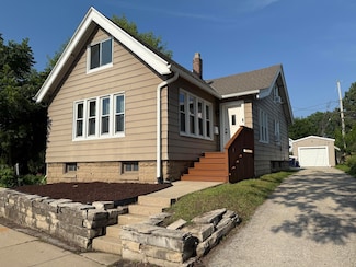 1934 S 84th St, Milwaukee, WI 53227