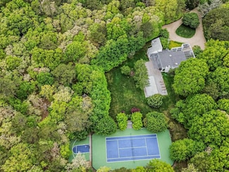 580 Hands Creek Rd, East Hampton, NY 11937