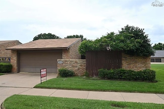2814 Mill Valley Dr, Wichita Falls, TX 76308