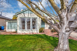 1513 Kalmia St, San Mateo, CA 94402