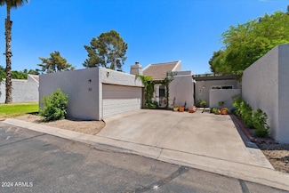 324 E Ambassador Dr, Tempe, AZ 85281