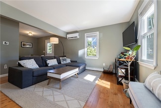 156 River St Unit B, Wakefield, RI 02879