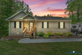 4758 Powhatan Lakes Rd, Powhatan, VA 23139