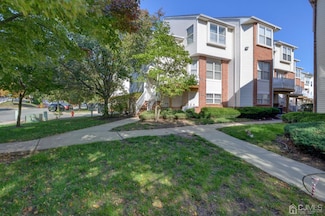 738 Harbortown Blvd, Perth Amboy, NJ 08861