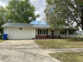 407 Rushview Dr, Jefferson, IA 50129