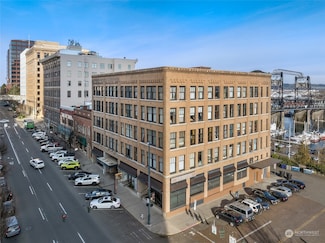 1120 Cliff Ave Unit 305, Tacoma, WA 98402