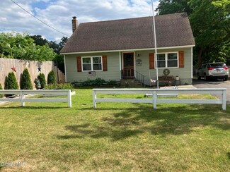 1 Moyer Ave, Schenectady, NY 12306