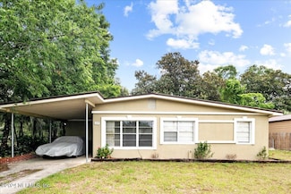 1003 Cleveland Ave, Palatka, FL 32177