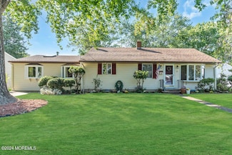 9 Farm Ln, Eatontown, NJ 07724